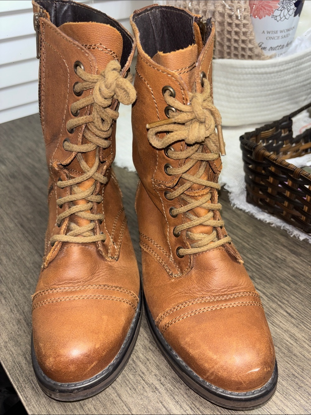 Women's Lace-Up Leather Combat Boots - Tan